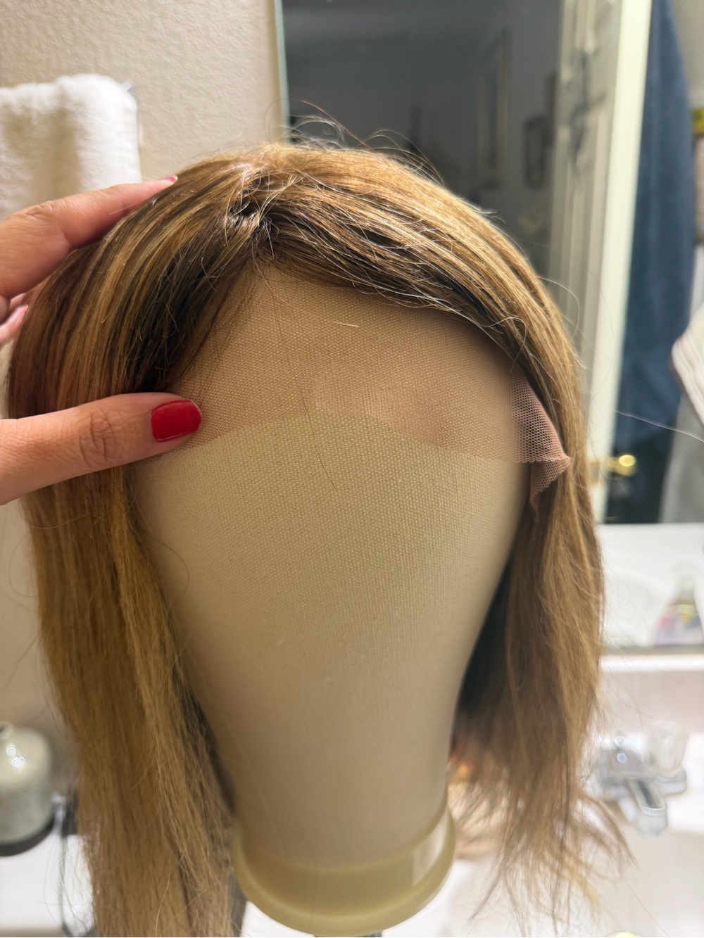 New! Never been used 100% human hair brown with highlights beautiful wig